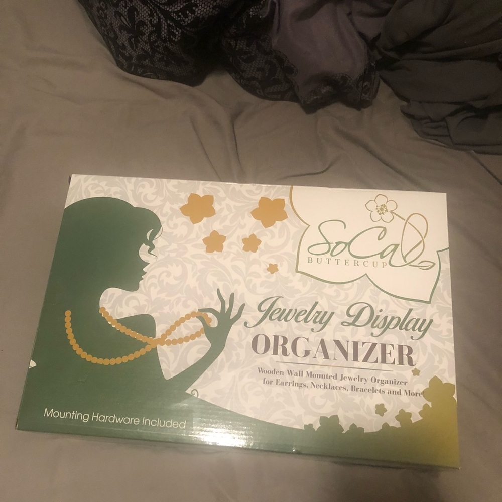 Dark brown jewelry organizer. Brand new .